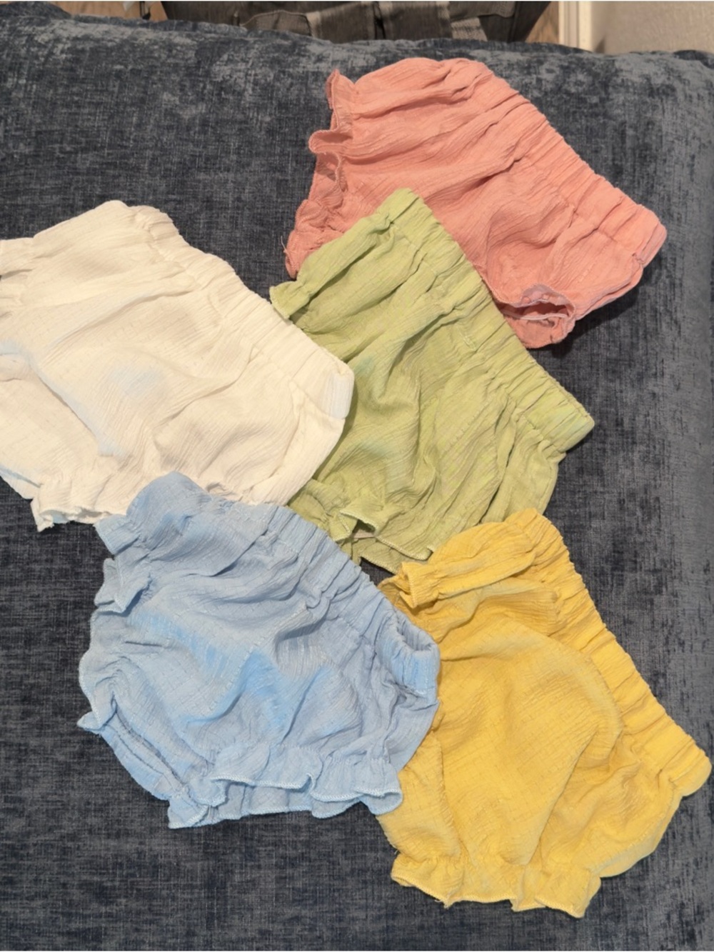 NWOT Girls' Pastel Ruffle Bloomers - Set of 5